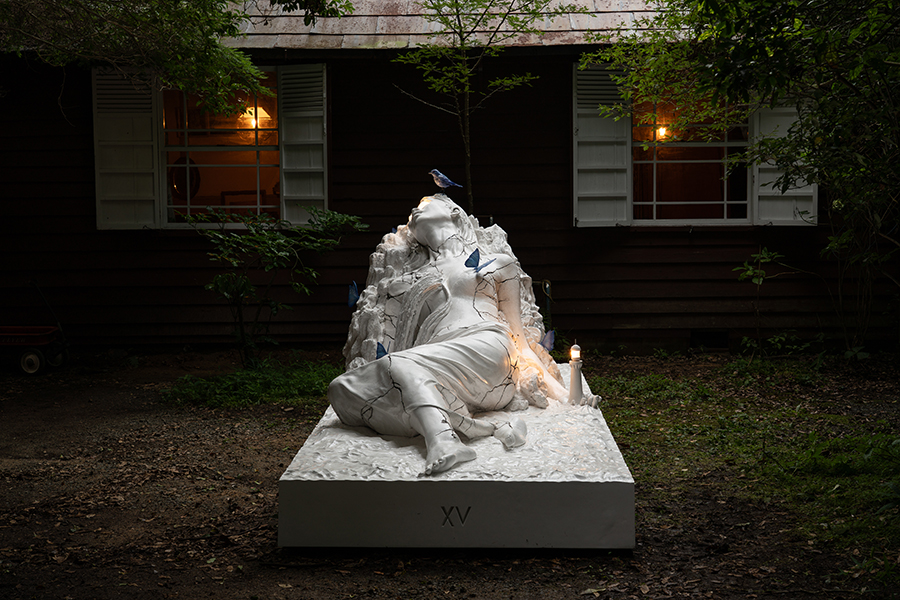 Light of a lonely island – 孤島の光（仮設のモニュメント7）2025